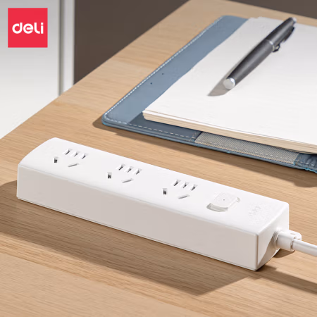 得力LX112(03)莹白系列延长线插座_3组_3米_PVC袋(白)(个)