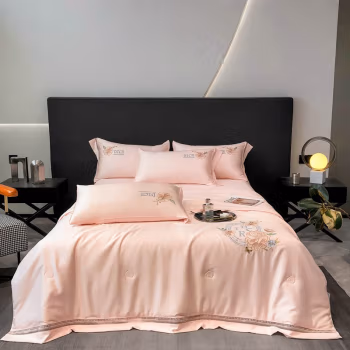 伊伊爱 BZ0HJC2301083 200*230cm 花韵夏被 1.00 件/条 (计价单位：条) 花韵（玉色）