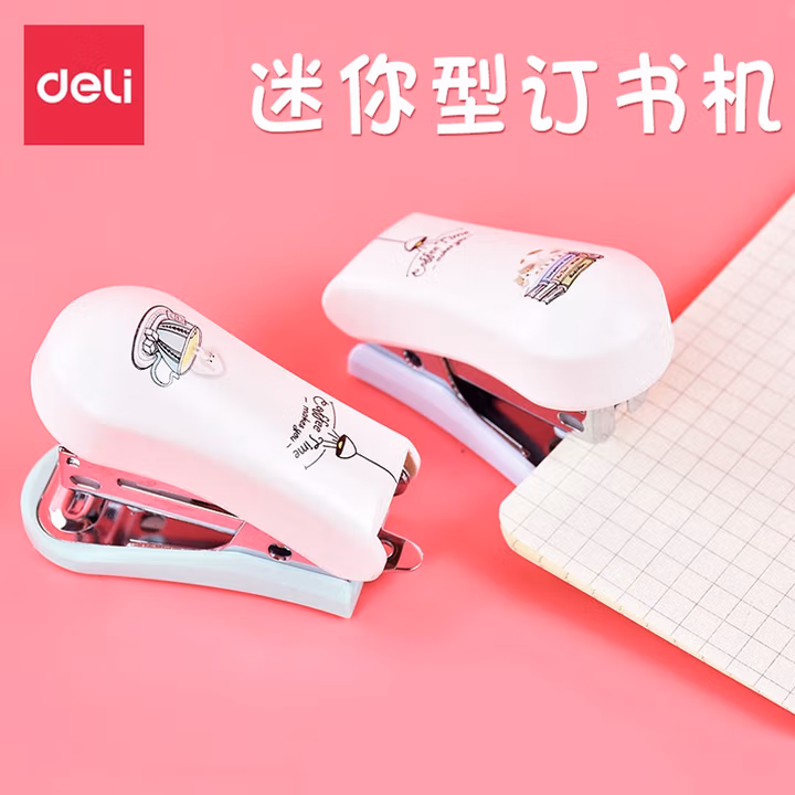 得力（deli） 0302订书机迷你 卡通订书机学生用 可爱小订书机小号 装订12# 0302颜色随机               